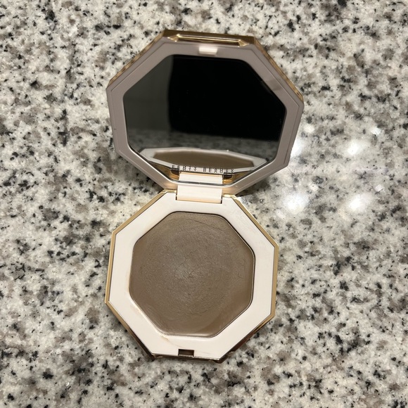 Fenty Beauty Cheeks Out Freestyle Cream Bronzer Amber - Picture 5 of 5